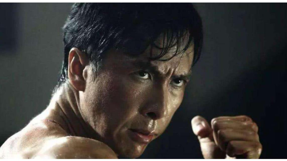 明星现场表演真功夫,吴京九节鞭被玩成棍!