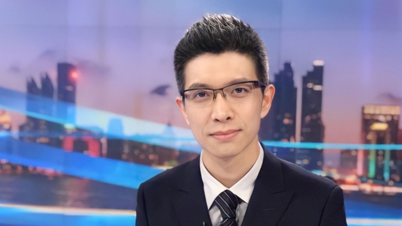 央视主持人朱广权有多牛?出口成章句句押韵,不愧是段子手