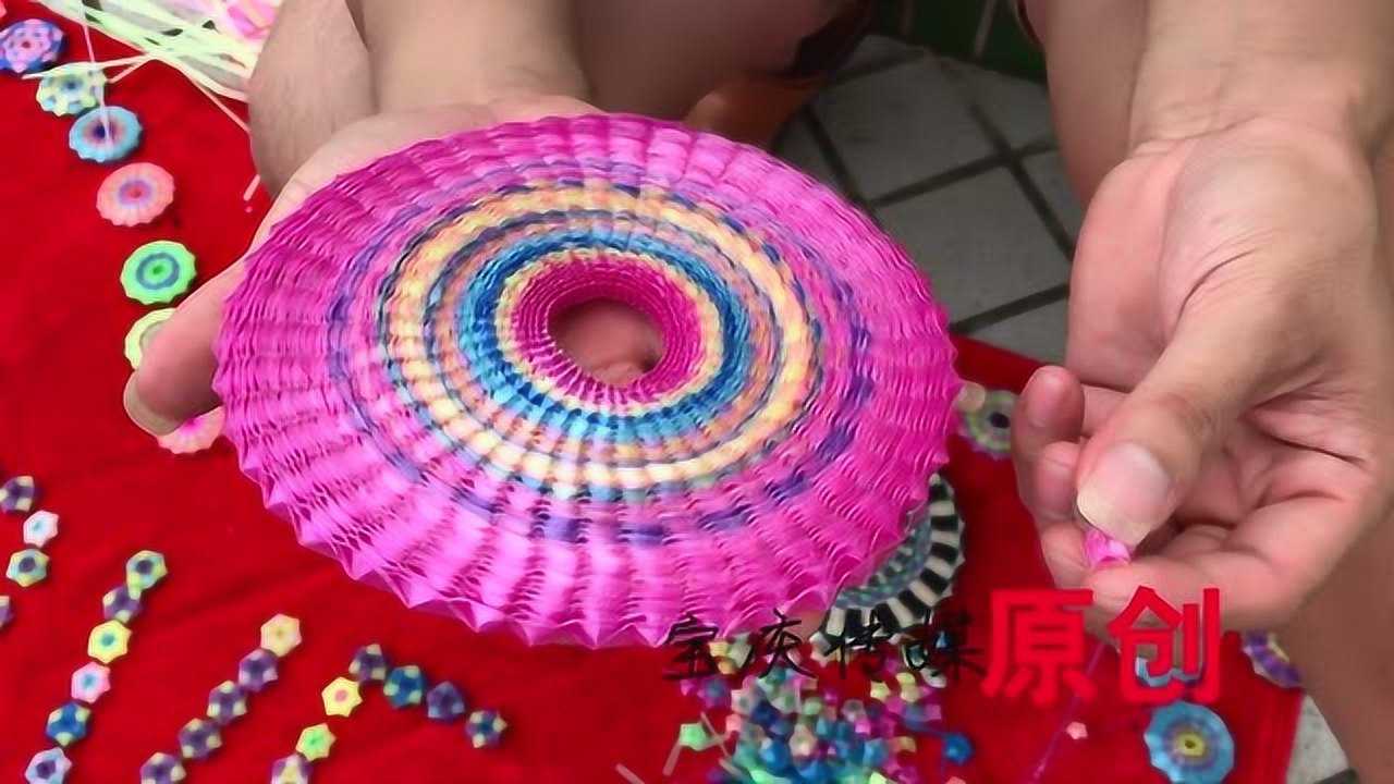 深圳男子用吸管折出花样星星0202想实现星星艺术梦