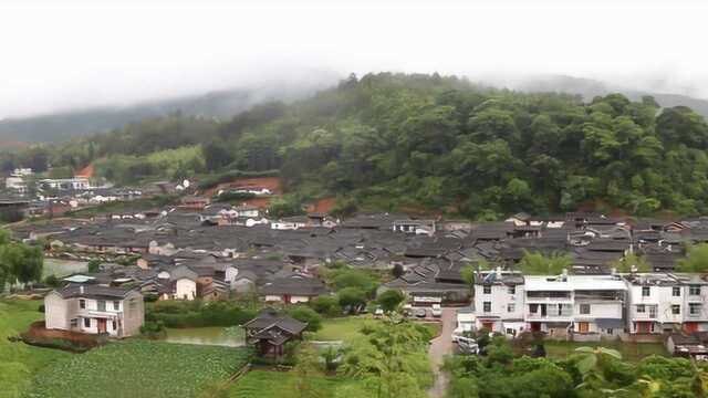 福建山区发现一座800年古村,保留上百座明清古民居,全都是古董