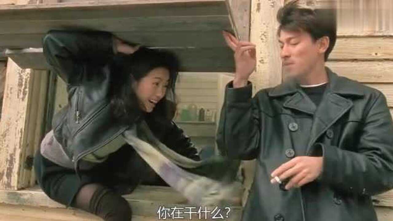 大冒险家:绝对是个狠人,刚当上老大,第一天就铲除对手,精彩!腾讯视频}