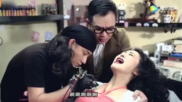 美女纹身直喊痛,看完才知道不是因为纹身,真是太吓人了!