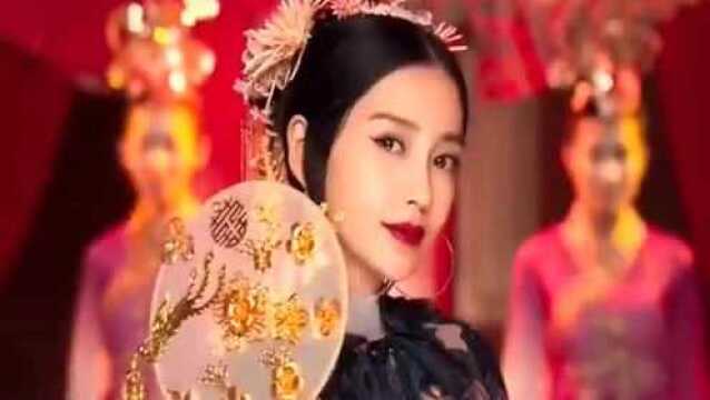 Angelababy的中国风广告,眼神太勾人了,黄晓明真的捡到宝了!