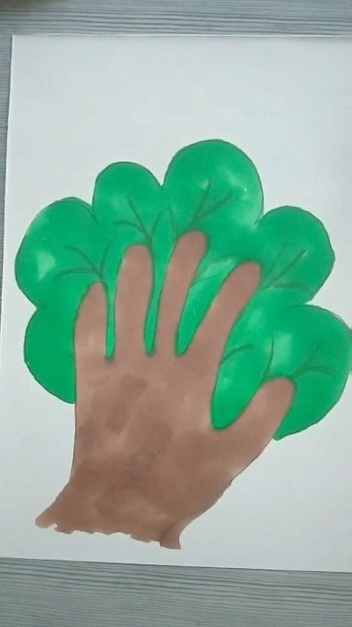 今天教你们创意简笔画用宝宝的小手画大树学会了吗