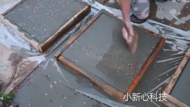 美国工人用混凝土制作装饰砖,最后用水一冲太漂亮了