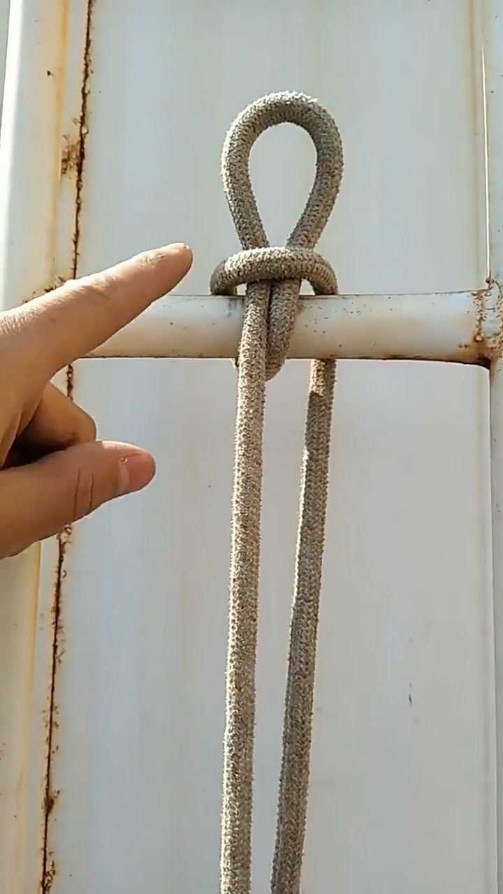 给大家介绍一种高空应急的绳子系法关键时刻可以用哦