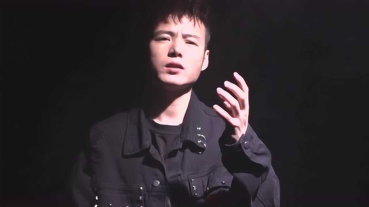 杨小壮一个人挺好爆红抖音句句走心忧伤的旋律真的好听