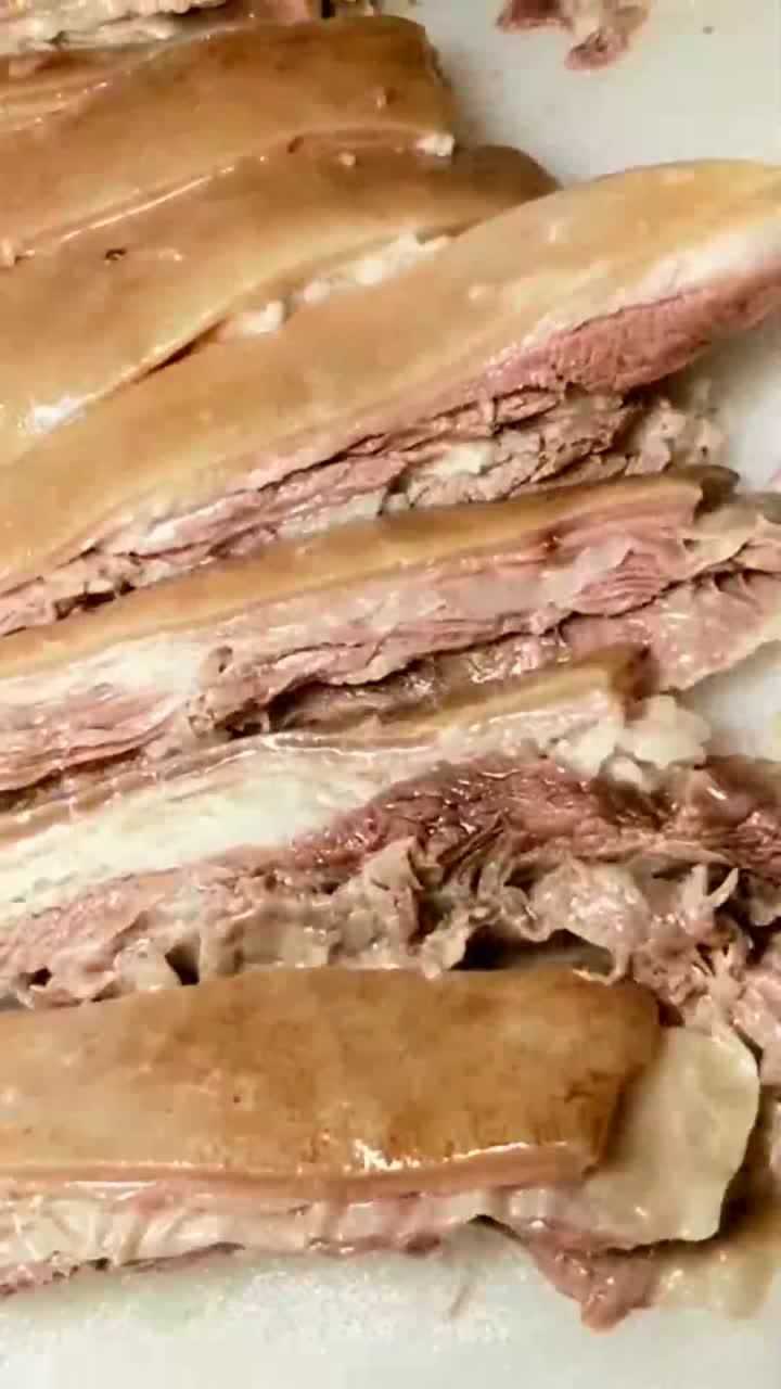 带皮羊肉,刚出锅