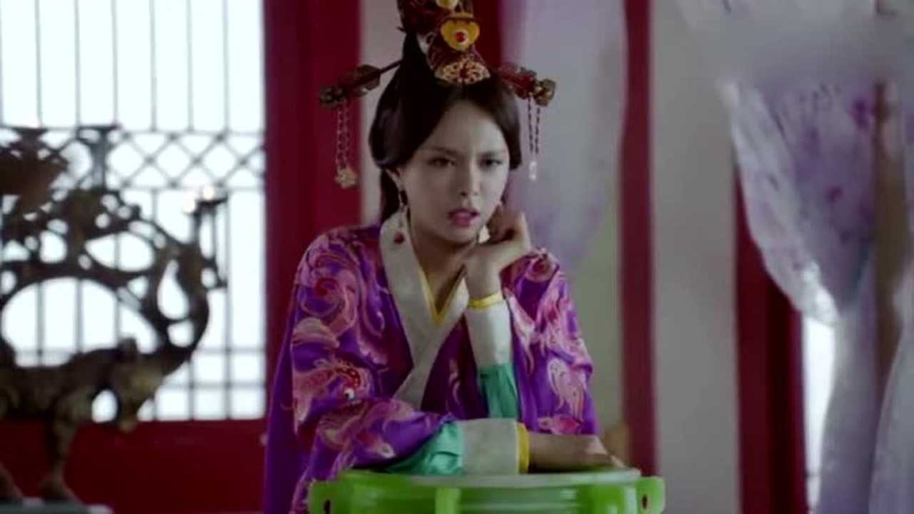 为你推荐自动连播02:14【花絮】沈梦辰改妆成功拯救发光卧蚕,王子们都