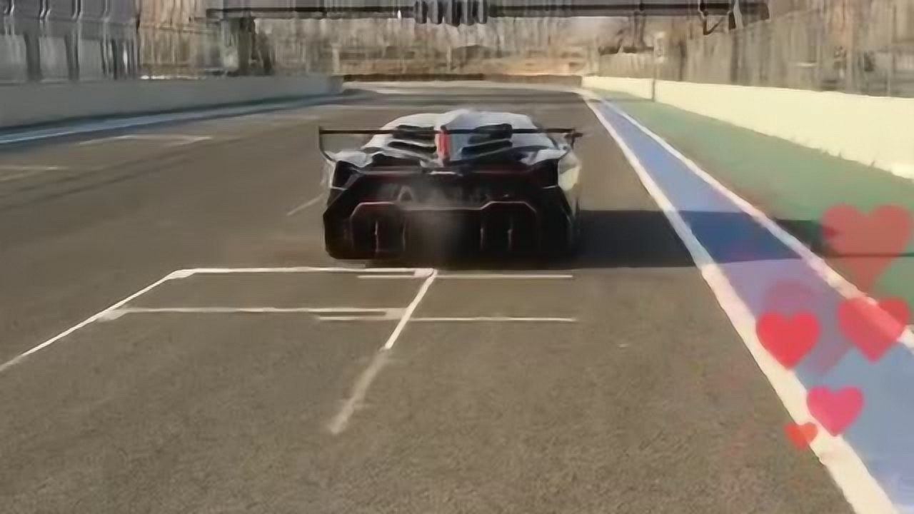 兰博基尼毒药试驾这猛兽般声浪和炫酷的外形是任何男人抵挡不了的诱惑