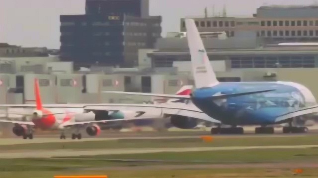 实拍霸气又可爱的空客A380!