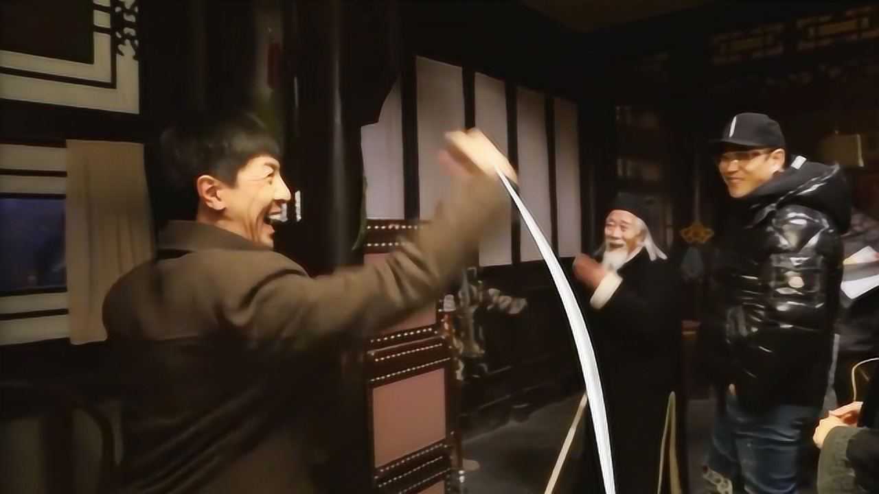 新世界花絮张鲁一示范金枪刺喉原来是这样拍摄的太逗了