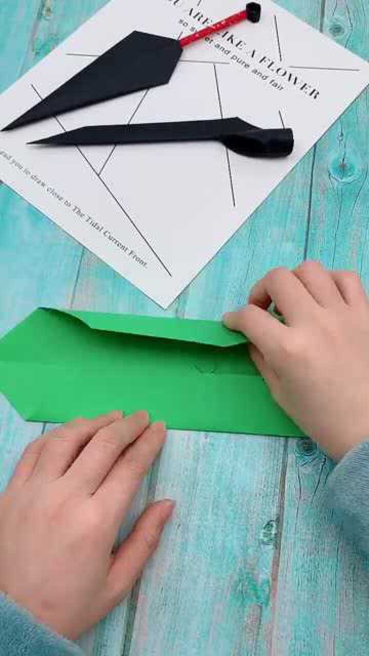 折纸做的金钢爪,好玩不伤人,看一遍就能学会!