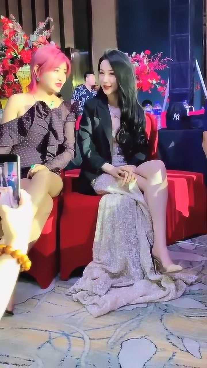 网红刘一手的老婆董莹莹真的特别美