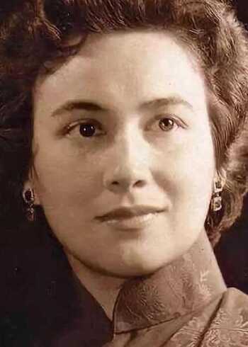 赌王何鸿燊的爱情故事——原配黎婉华