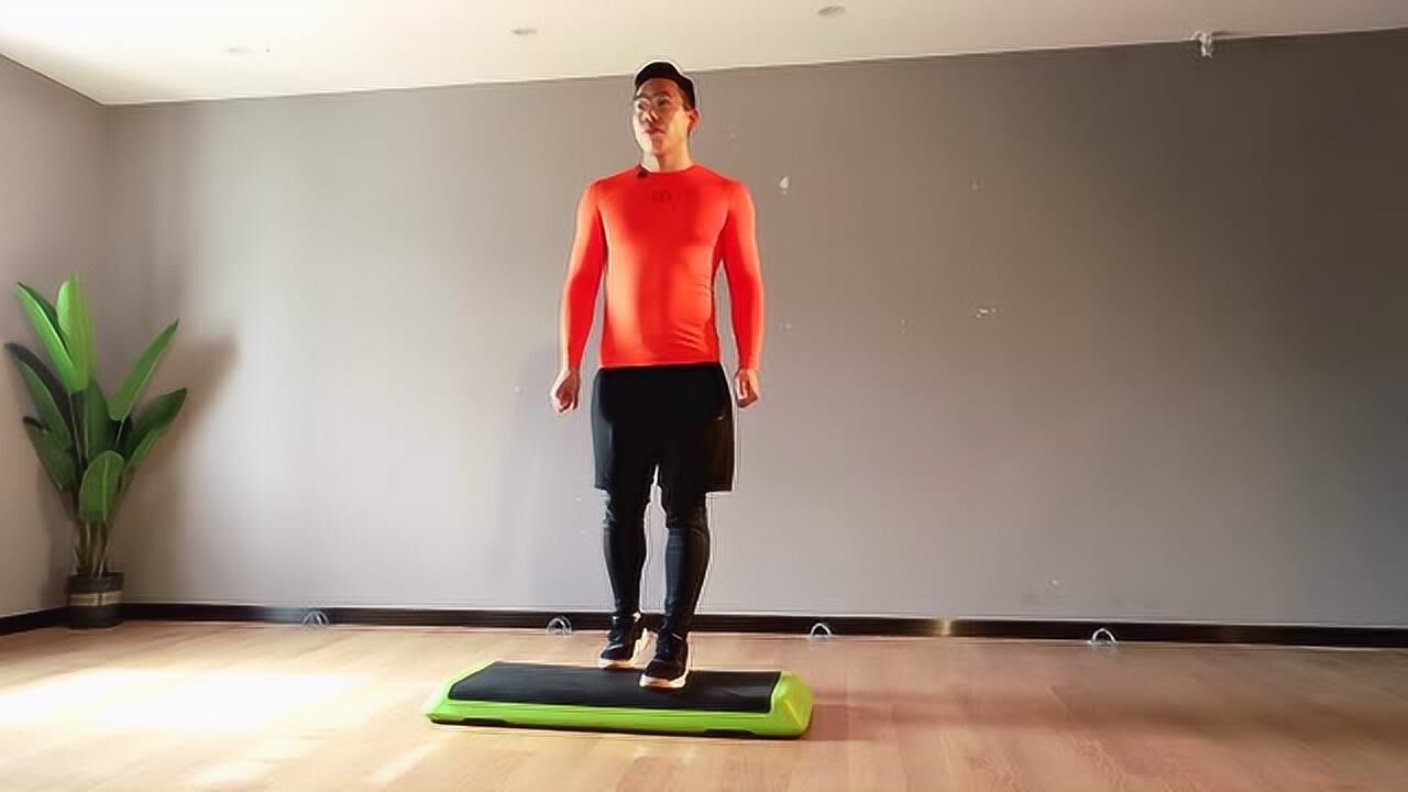 比目鱼肌拉伸动作让你轻松告别小粗腿