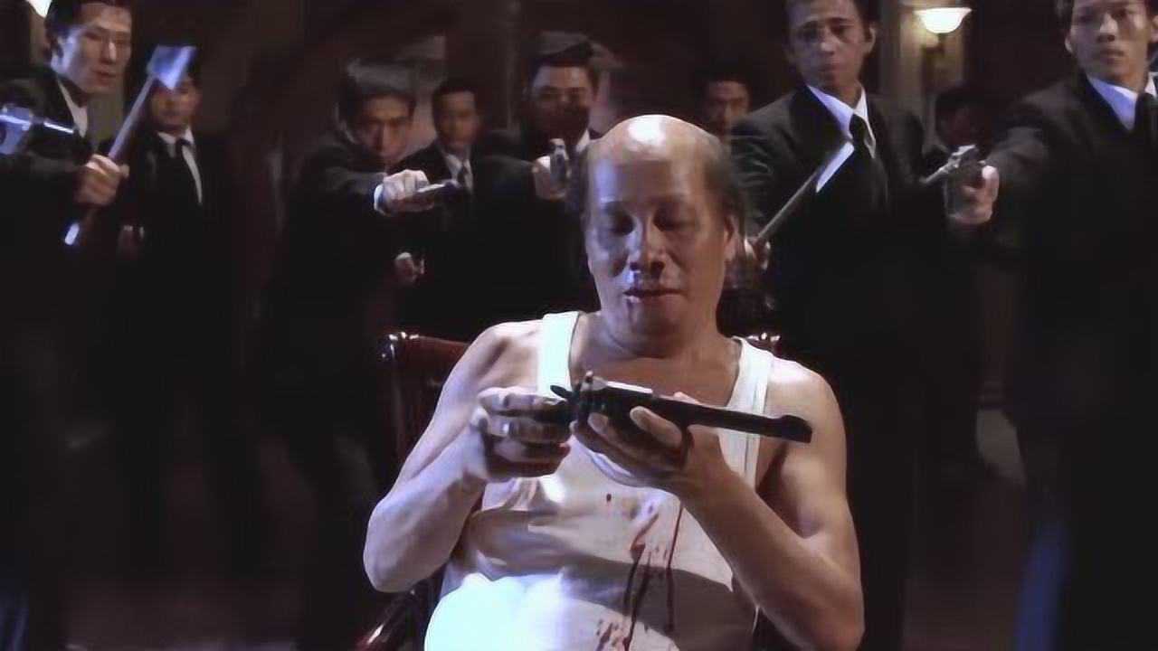 功夫梁小龙饰演火云邪神经典的着装绝技蛤蟆功