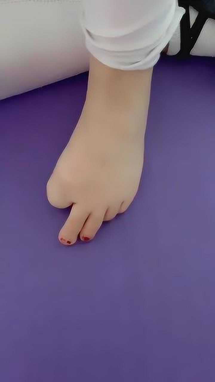 脚比手灵活多了