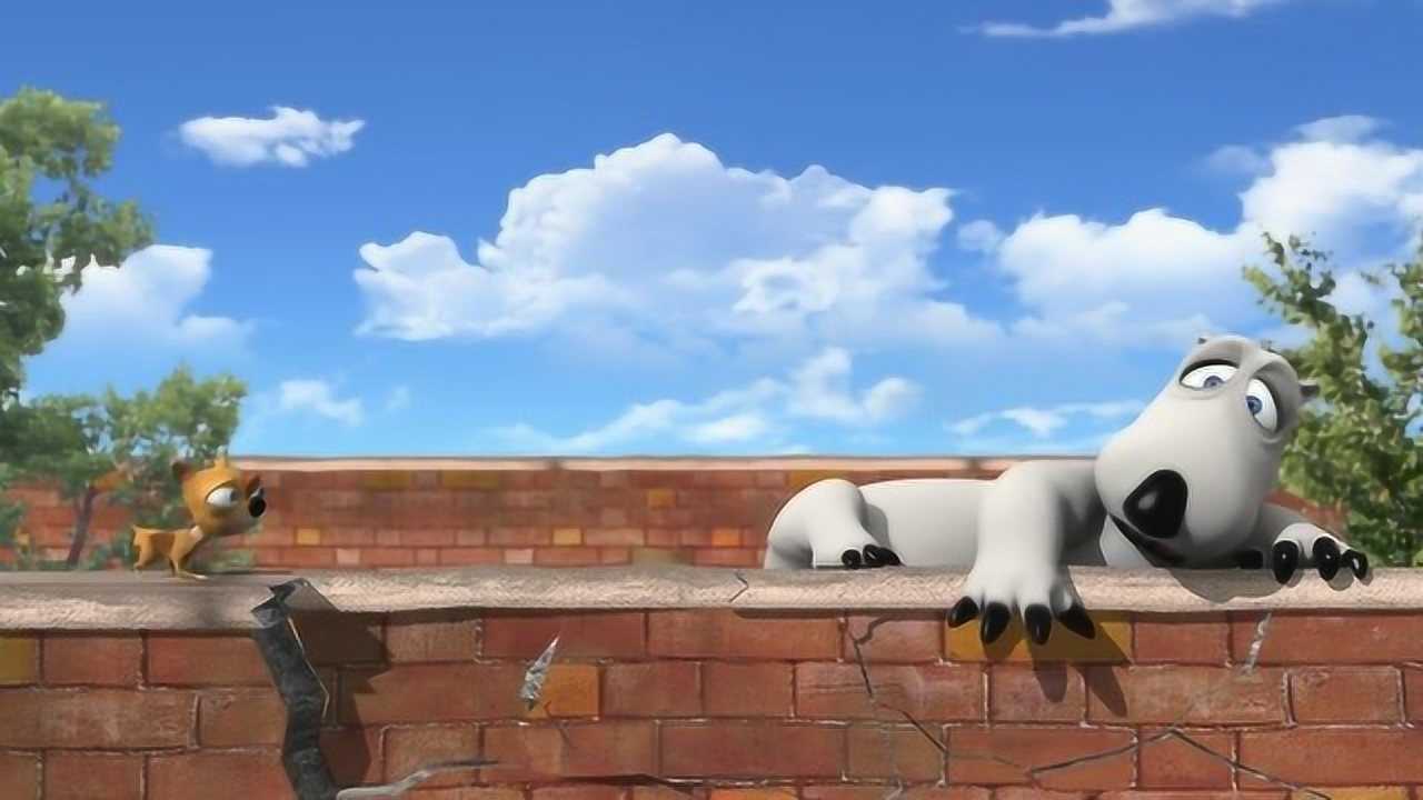 倒霉熊:倒霉熊被狗吓得把墙都趴倒了!小狗太勇猛了!