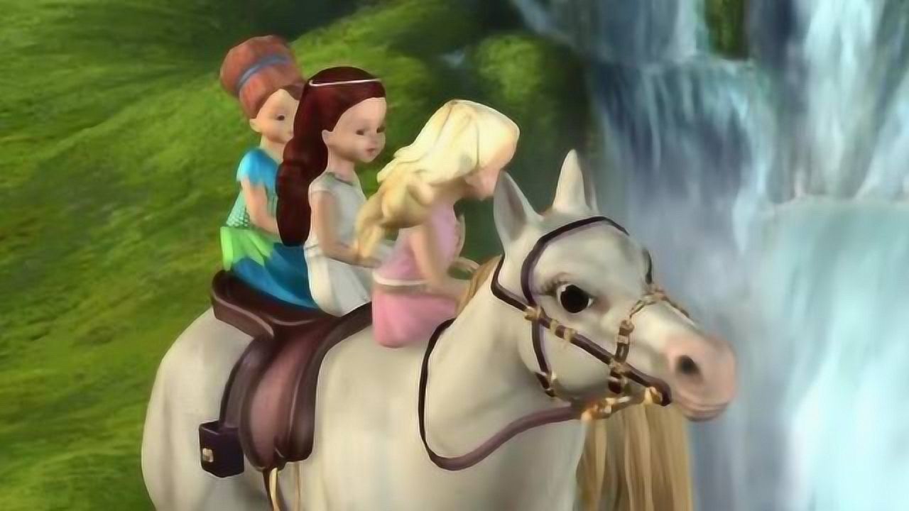 芭比之长发公主小姑娘年纪小小的就会骑马对马真贴心啊