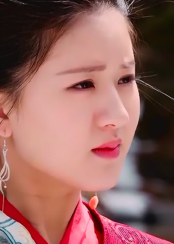 陈芊芊水果变身cos赵露思红衣造型,又一个惊艳我的造型