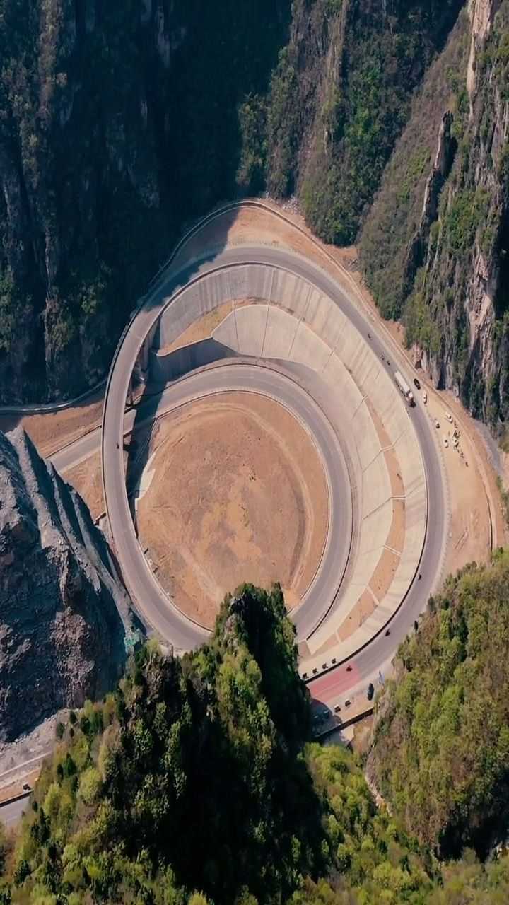 山西晋城208国道漩涡公路.