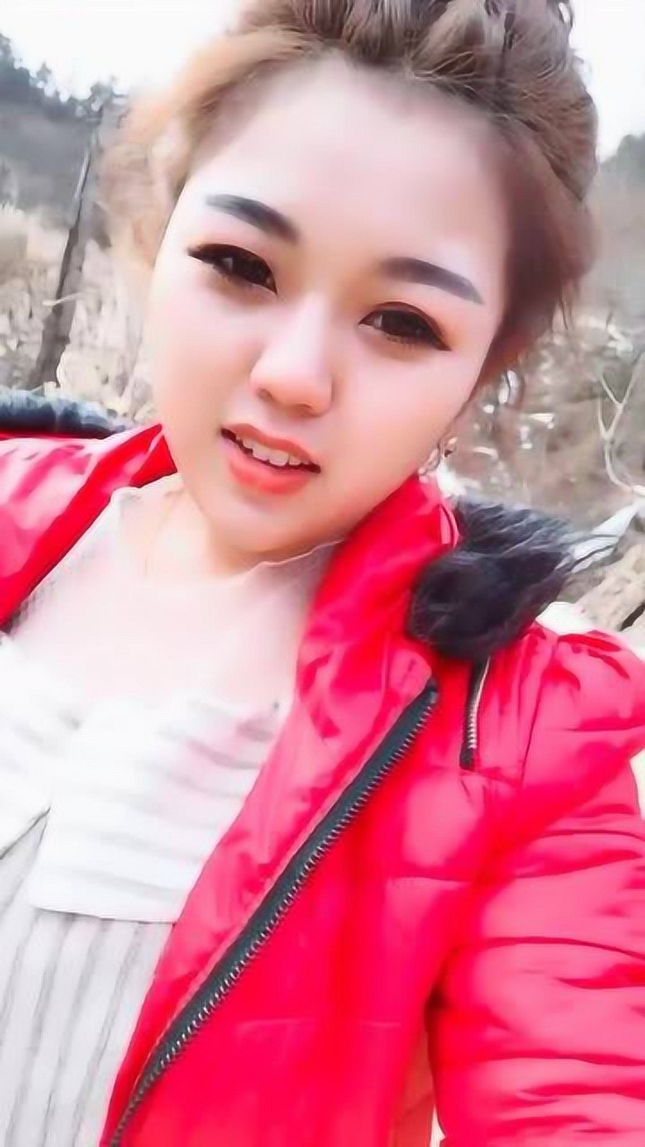 东北农村小姐姐参加同学聚会,说出这样一段话,感觉好现实!