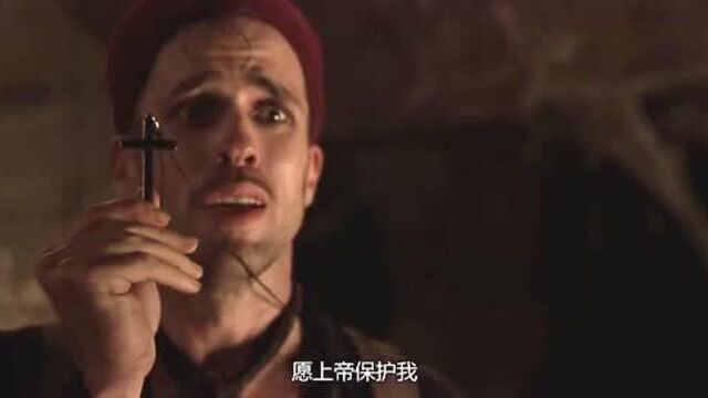 这人用各种语言向各种神求保佑,还说了汉语,能听出他说的啥?