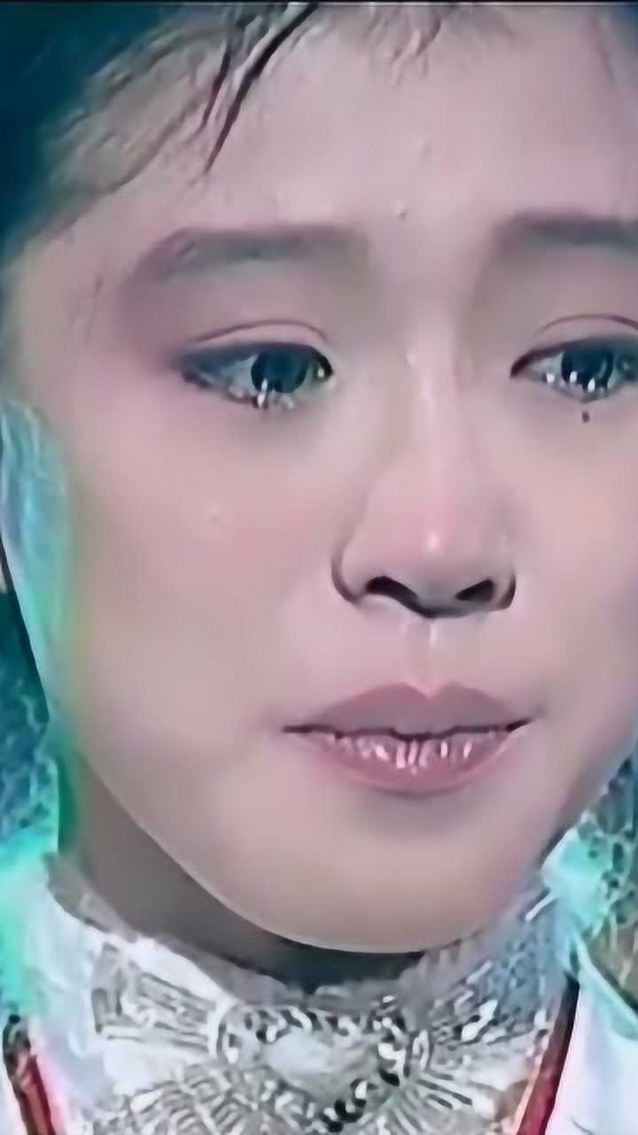 昭和时代的中森明菜,一个咬唇被称为"究极直男斩",任你"百炼钢"!