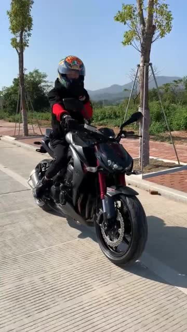 骑士骑川崎摩托车展示声浪,这声音太完美了!