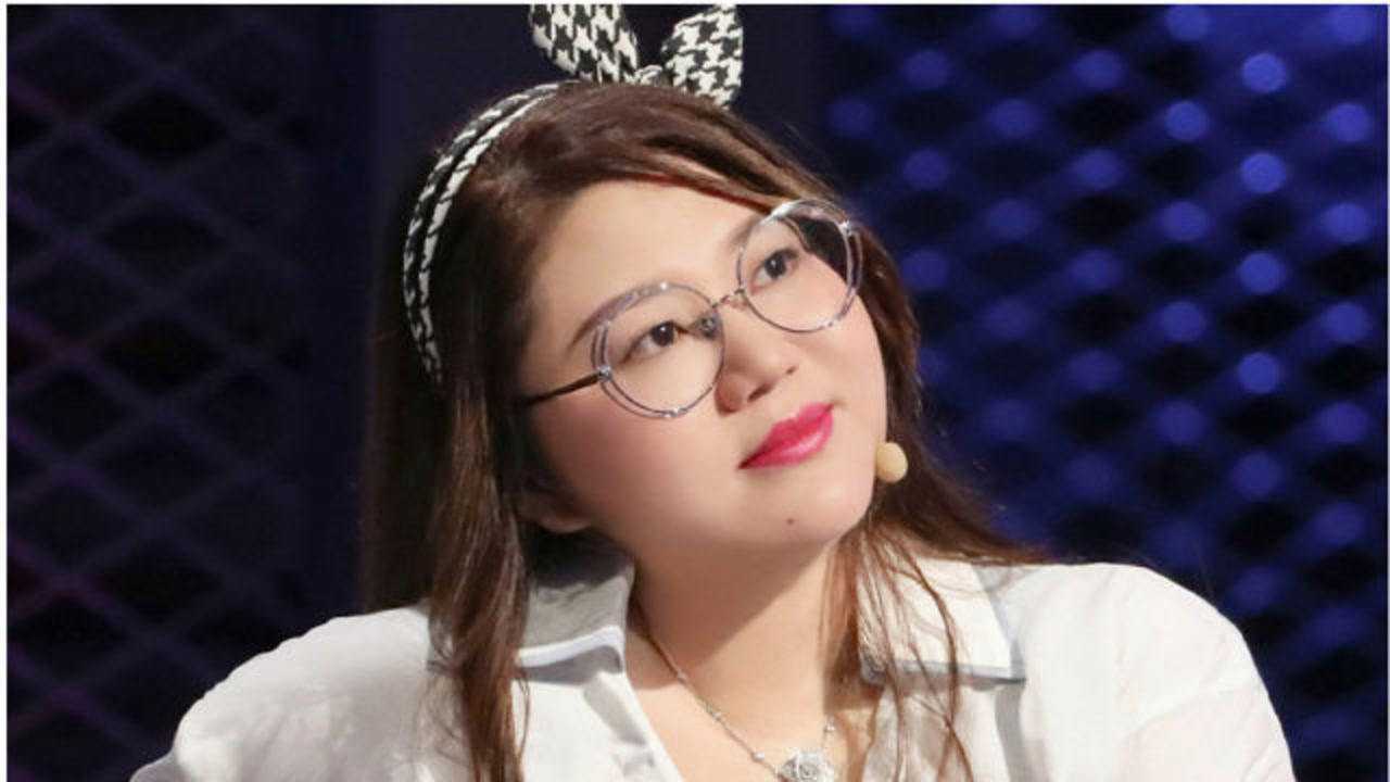 《脱口秀大会3》杨天真合集_杨天真《脱口秀》谈减肥：自己喜欢就好，世俗的眼光不需要在意！_综艺_高清完整版视频在线观看_腾讯视频
