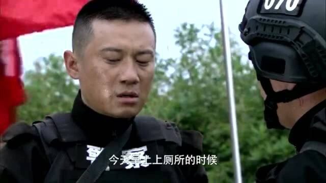 特警力量沈鸿飞一个举动,龙头就看出他的领导力是与生俱来的