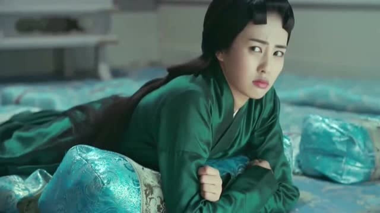 美女犯错被打三十板子，却因此因祸得福，这板子挨的也值了！_高清