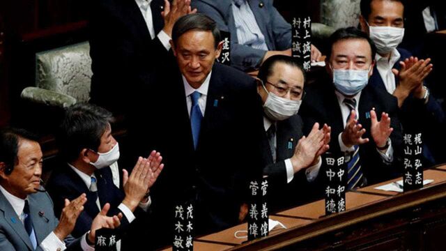 菅义伟正式就任日本首相 新任内阁将成组