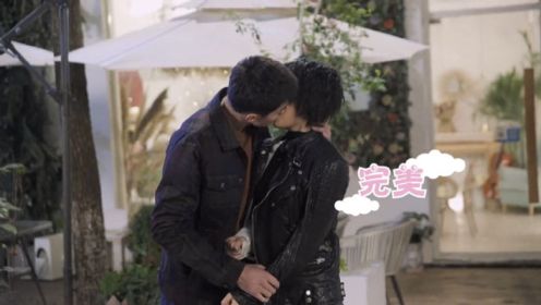 花絮：王宥钧、张嘉希一条吻戏拍了十几条，自嘲“假公济私”就想多吻会
