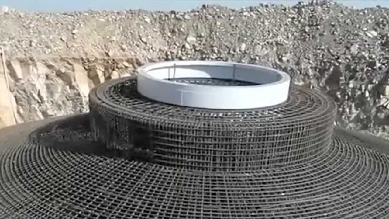 风力发电机,基础庞大,这个钢筋混凝土工程好帅!_腾讯视频