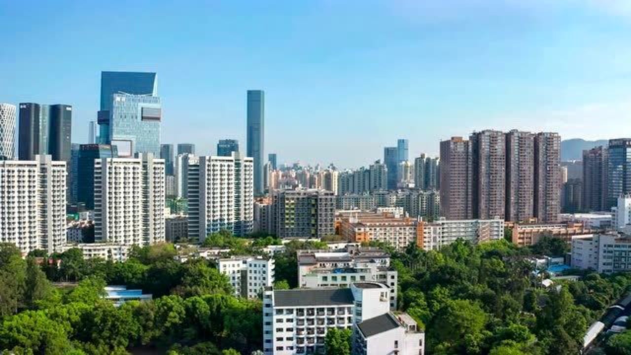 航拍深圳大学本部后海校园4k风光