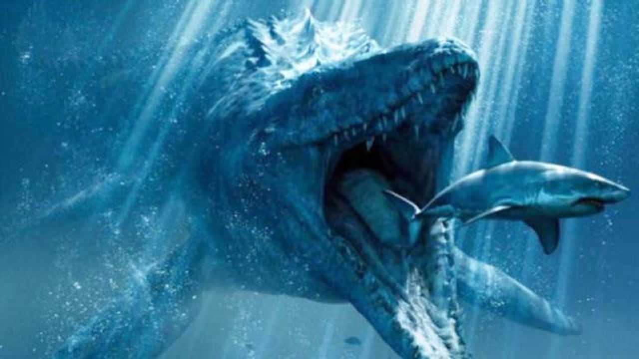 巨齿鲨和沧龙对决,谁才是真正的史前海洋霸主?
