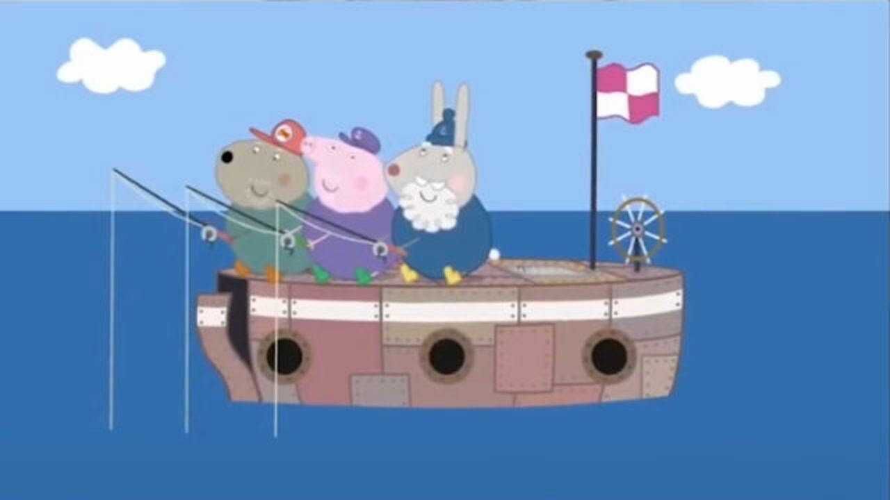 小猪佩奇搞笑配音狗爷爷猪爷爷兔爷爷在船上钓鱼