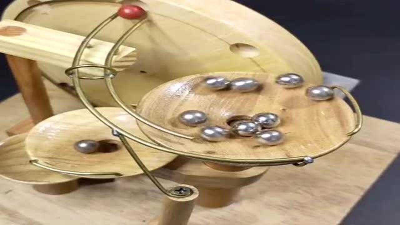 发明者真是牛这个轨道钢珠转起来真有趣是永动机的原理吗