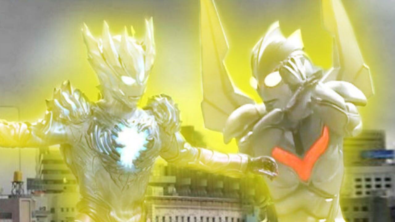 拥有光辉形态的奥特曼不止赛罗一个被当成菜鸟诺亚隐藏了太久