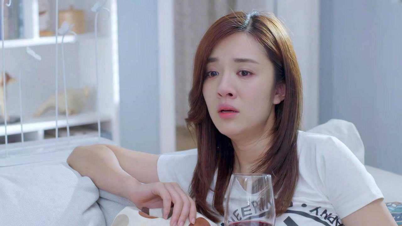 你好乔安乔安让倪好喝酒倪好还以为是高级酒俩女人太难了