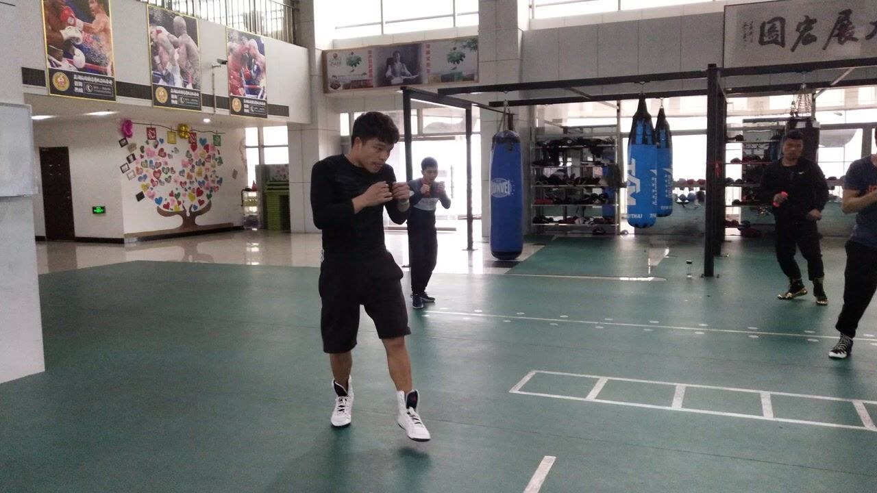 熊朝忠国际拳击俱乐部