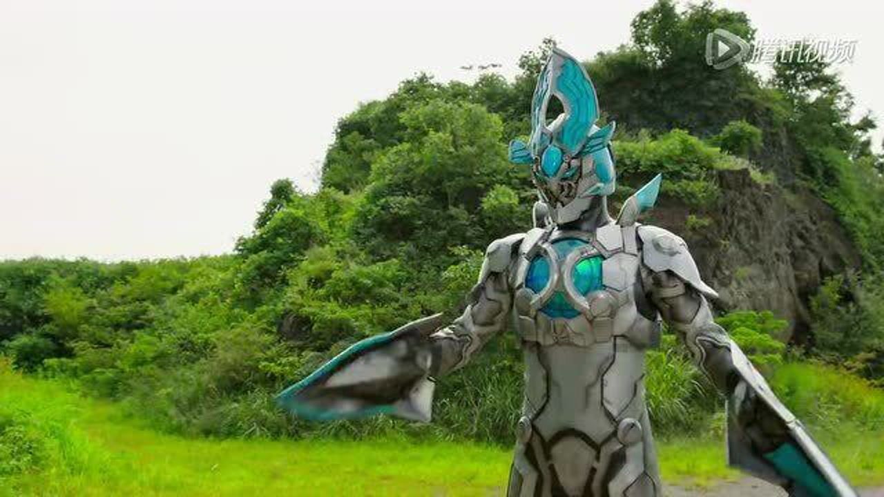 假面骑士铠武大将军大战宇宙怪人超热血