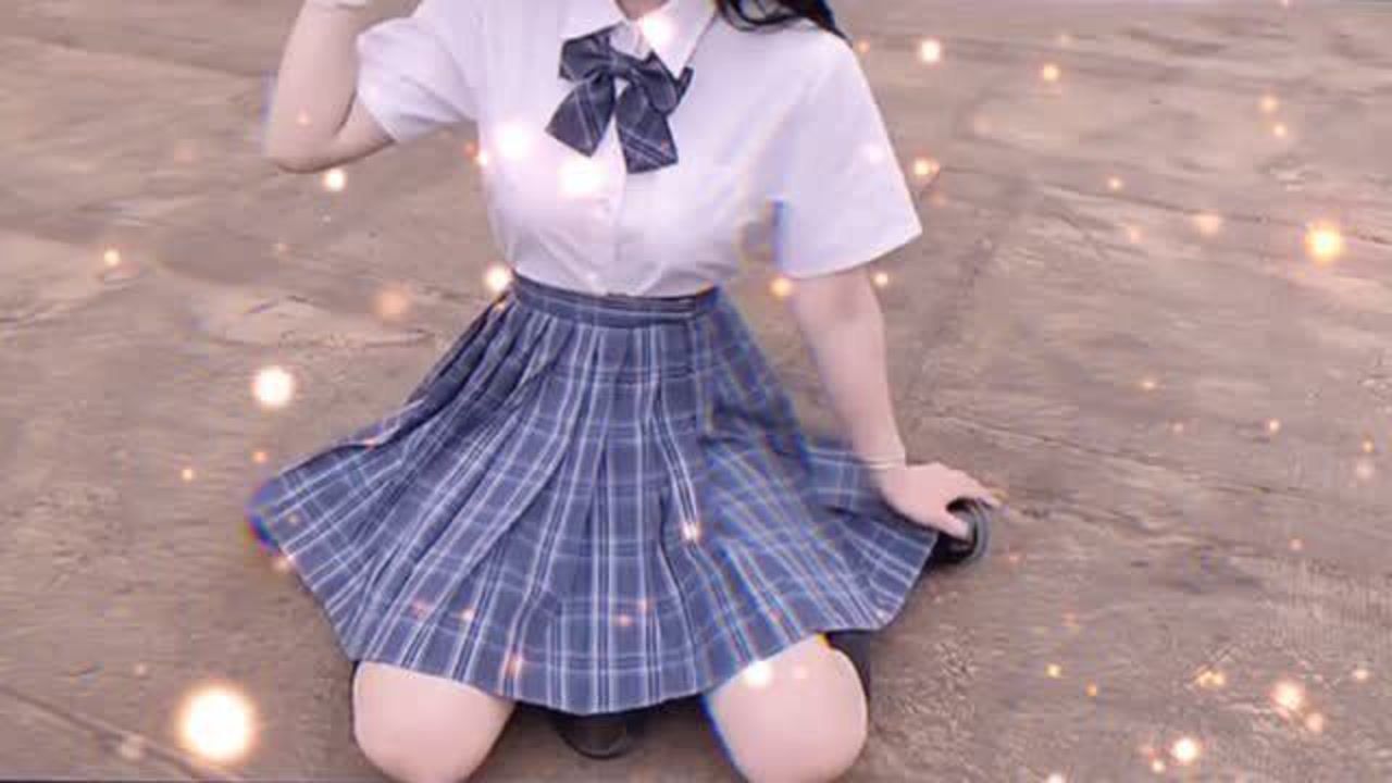 你见过JK少女的萝莉跪吗？可爱不失优雅，搭配光腿神器白皙有光泽_高清