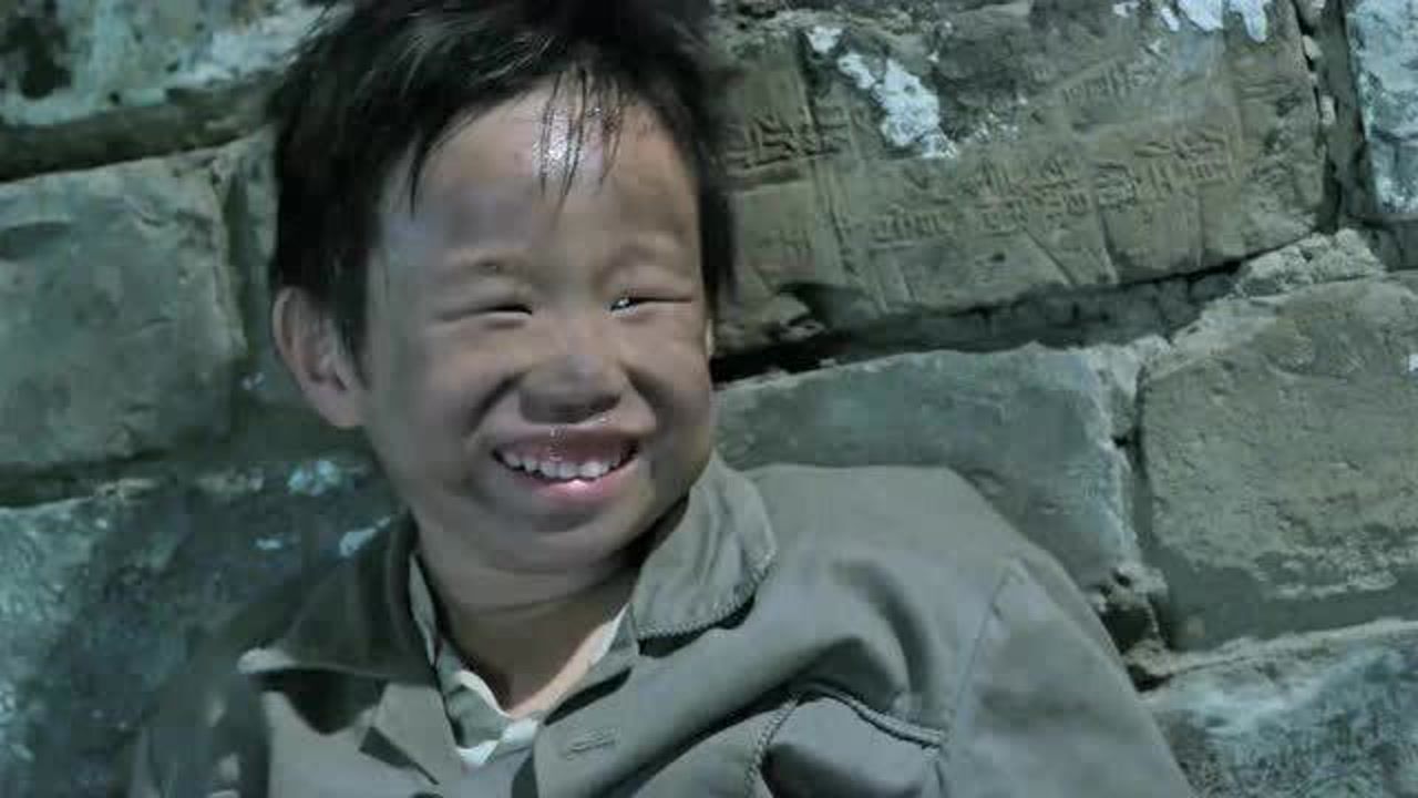 坐88路车回家:黄来半夜不回家,跟个小孩玩半天,竟是个傻子!