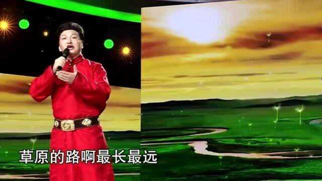 齐峰深情演唱《草原之恋》,嗓音清脆绵长,耐听有韵味