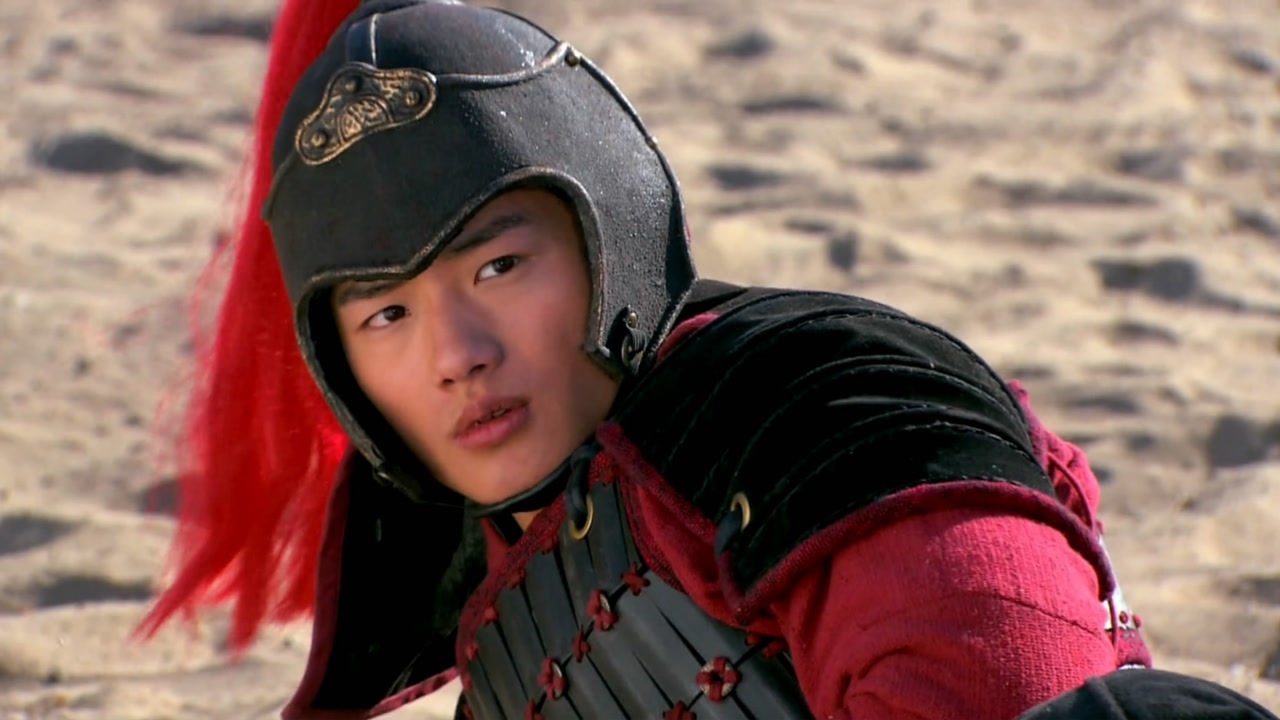 儿子惦记着去约会,不料岳飞直接给他一脚,还要打他一百军棍!