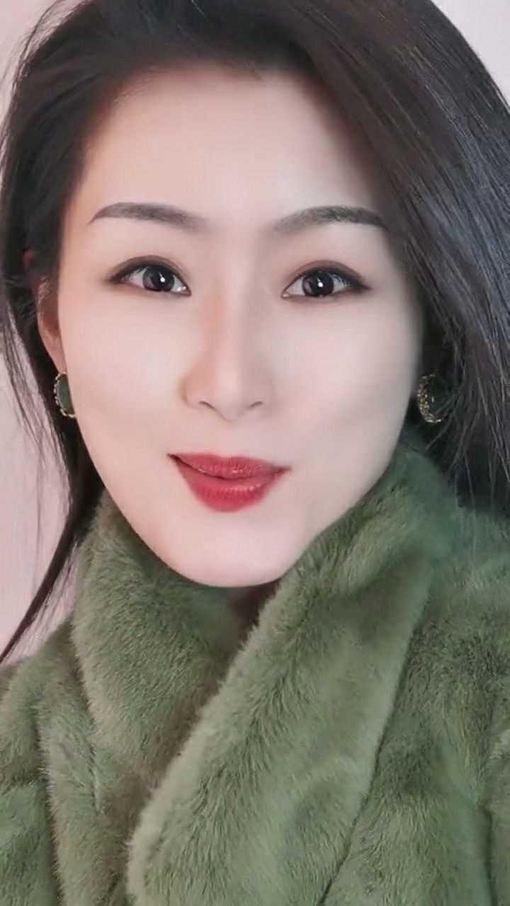 00:08乔青羽1987:你们夸美女一般怎么夸的啊评论教