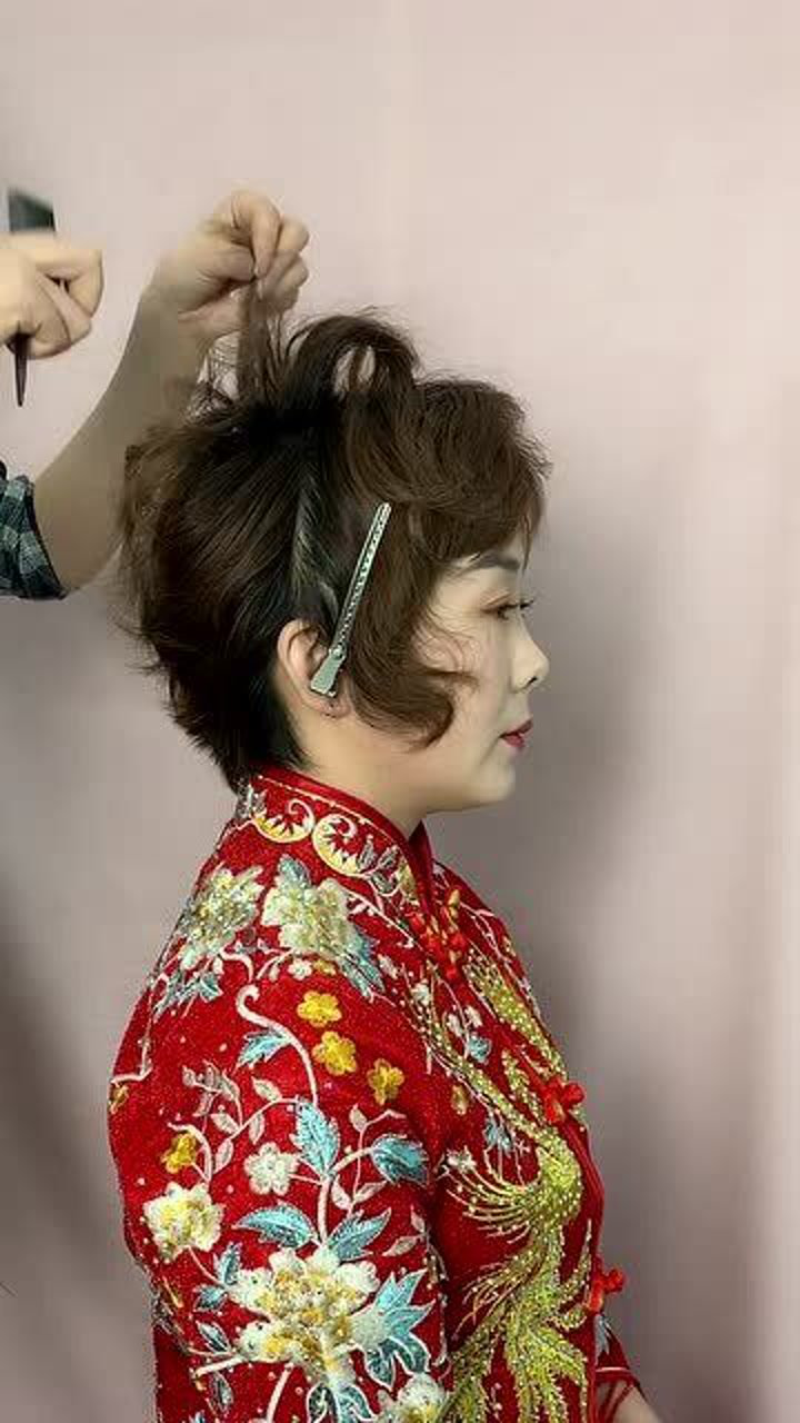 超短发新娘秀禾造型来啦,短发女生也可以穿秀禾了